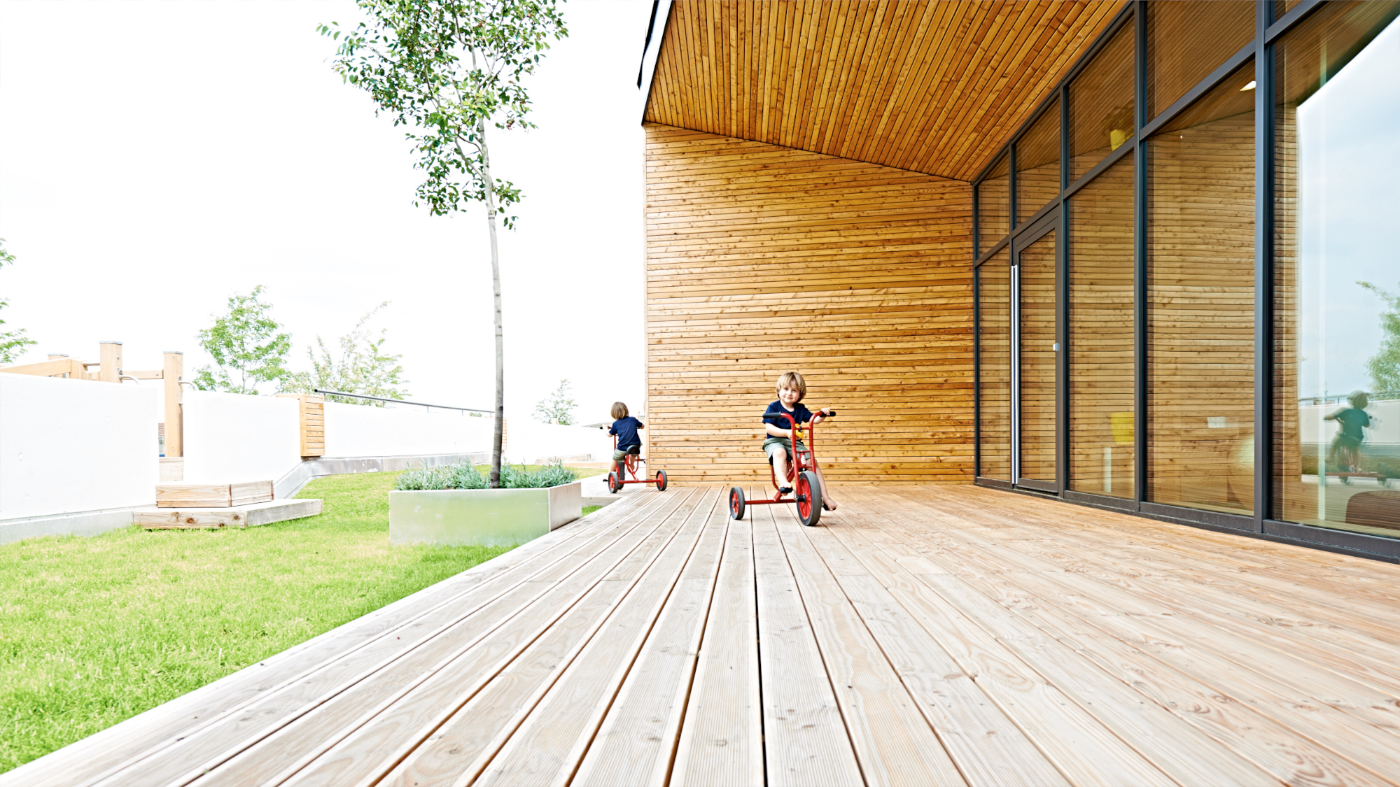 德国最高日托中心 · 纽伦堡“沃尔克 10”-11