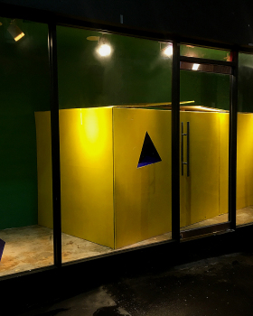 黄色框弹出窗口