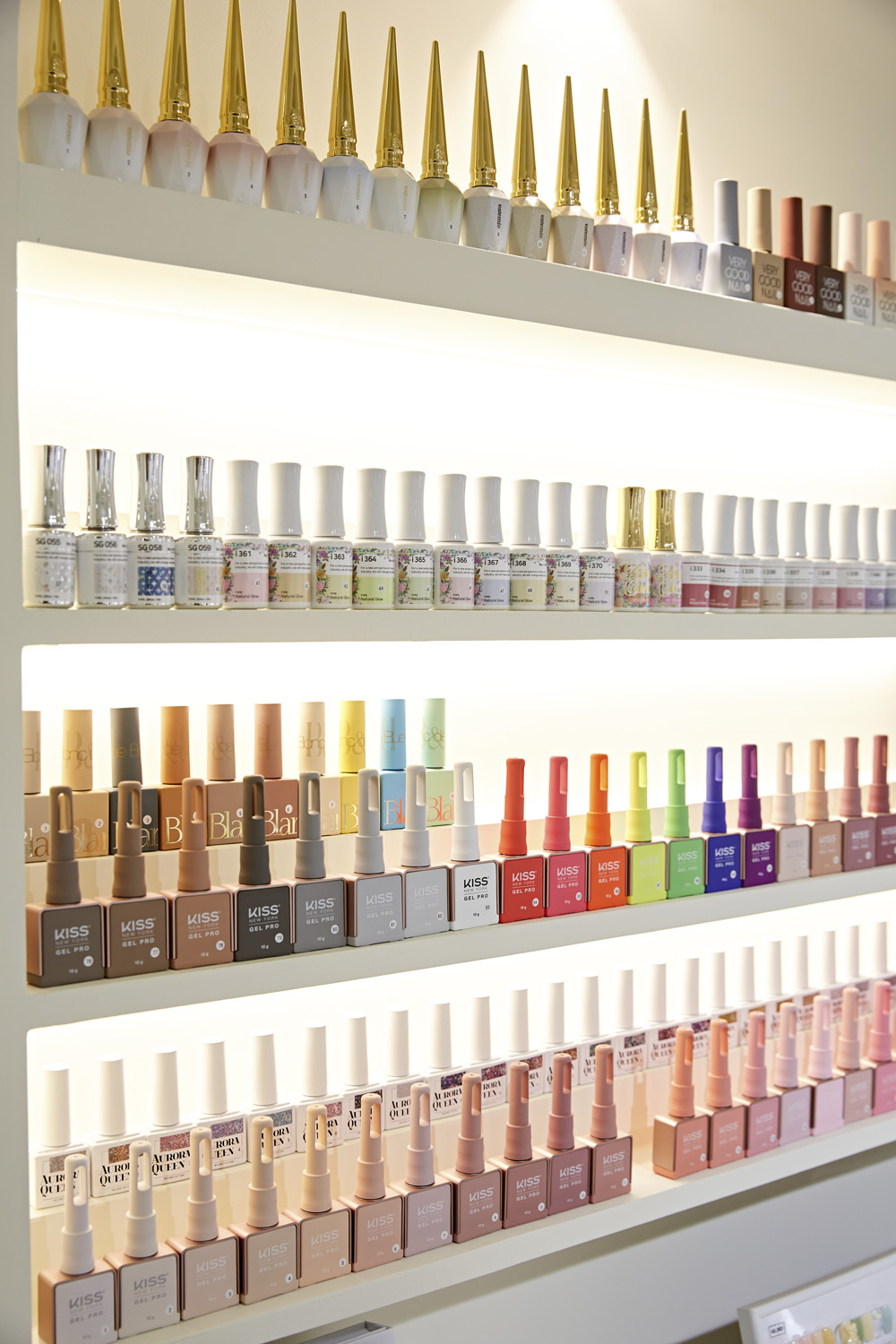 简约时尚的 15 平米小空间设计-17