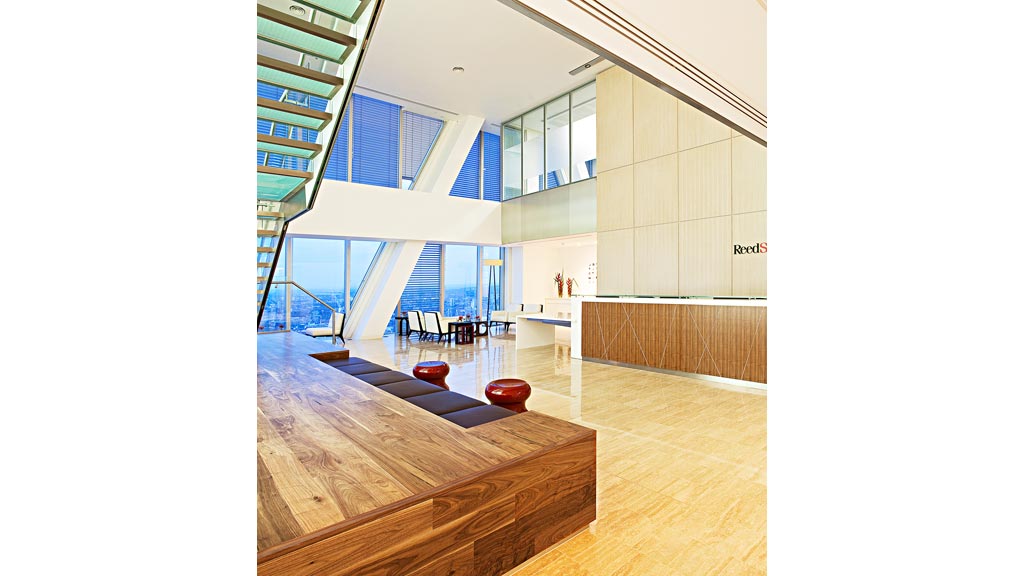 伦敦 Reed Smith LLP 办公室——绿色环保、灵活协作的空间设计-1