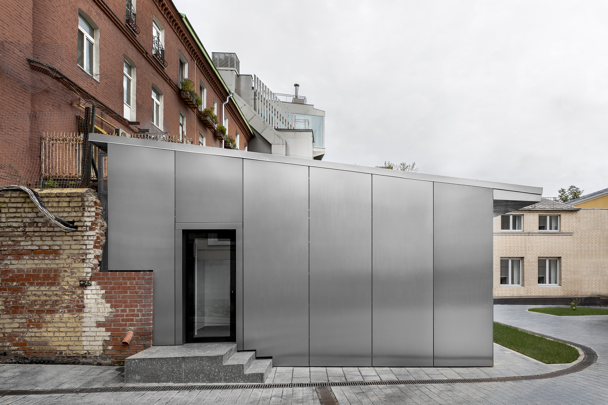 不锈钢展馆丨俄罗斯莫斯科丨Azamat Nyrov,Stas Kozeen-21