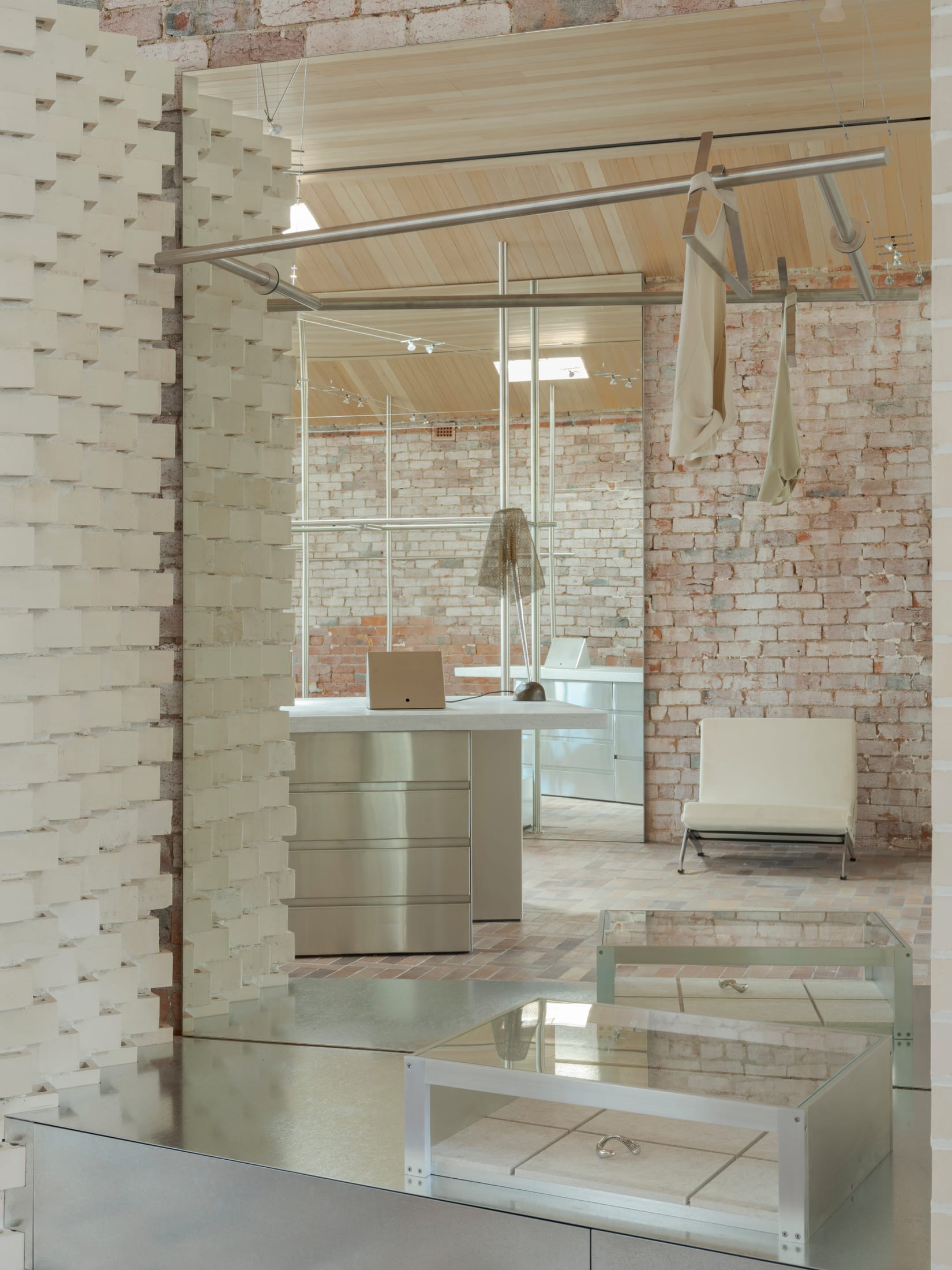 墨尔本阿玛代尔Henne品牌旗舰店零售室内设计丨澳大利亚墨尔本丨悉尼AP Design House工作室-1