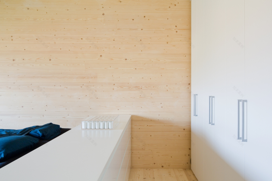 比利时小地块上的现代木构住宅-66