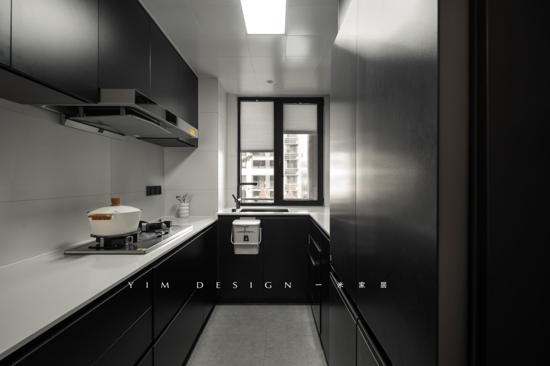 黑白灰的现代之家丨薛美玲-33