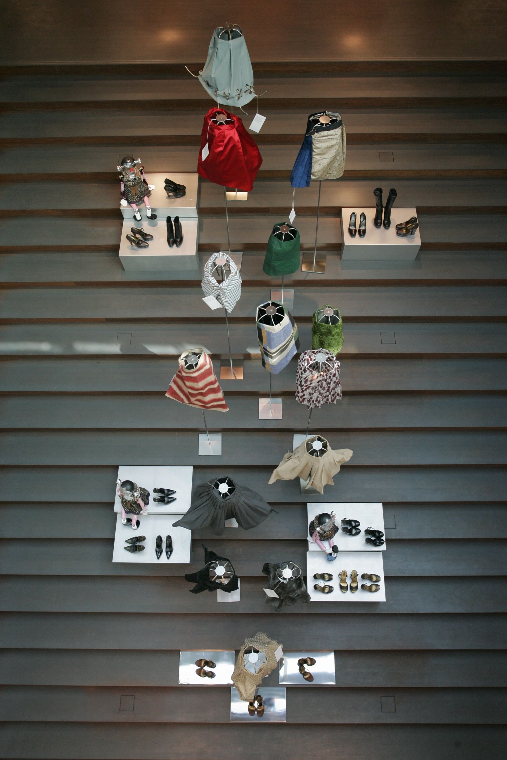 普拉达腰部以下-13