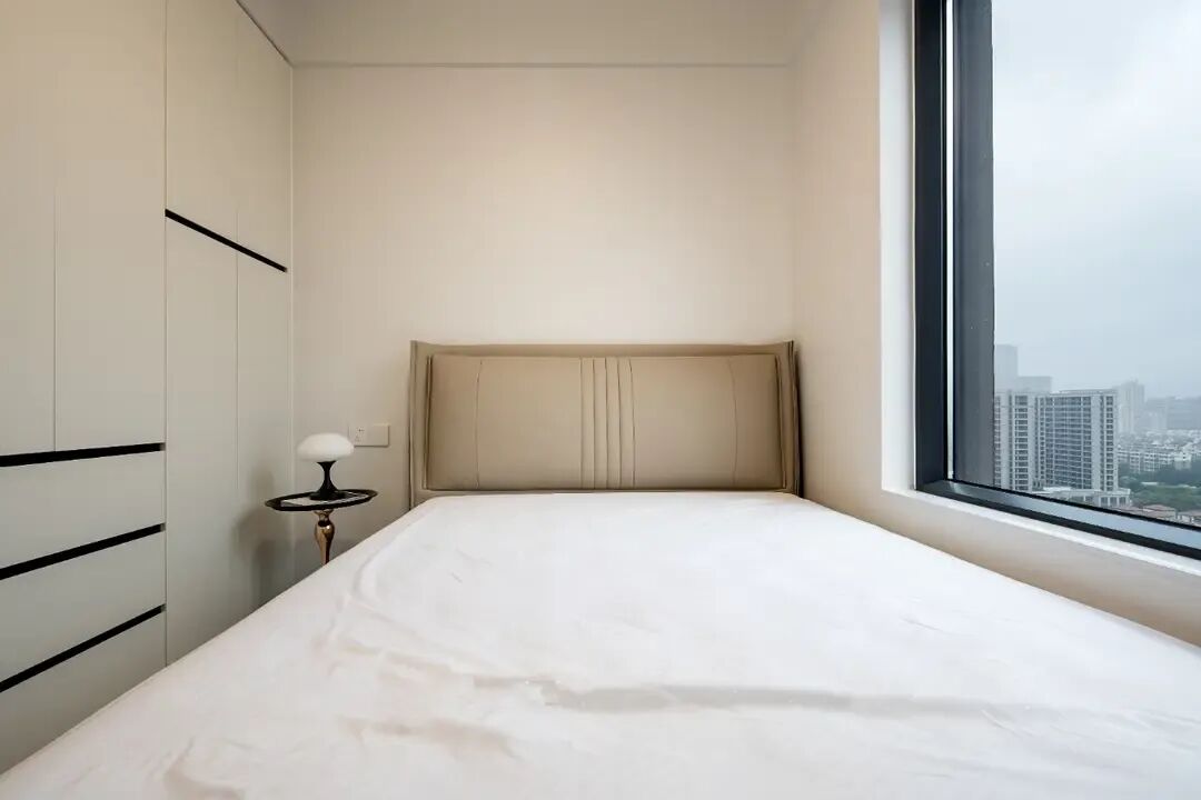 40平小户型现代简约风，卧室解决方案全晒！看过的都说实用！”-23