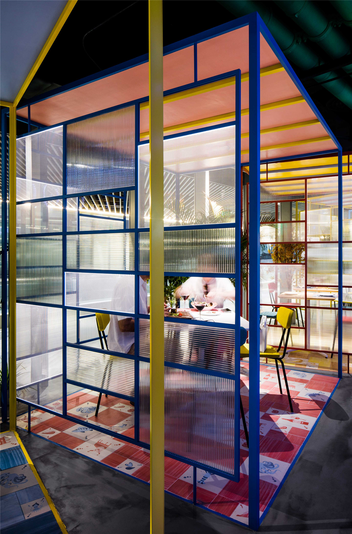 上海北外滩的“多彩切片” | Tapa Tapa 西班牙餐厅室内设计-14