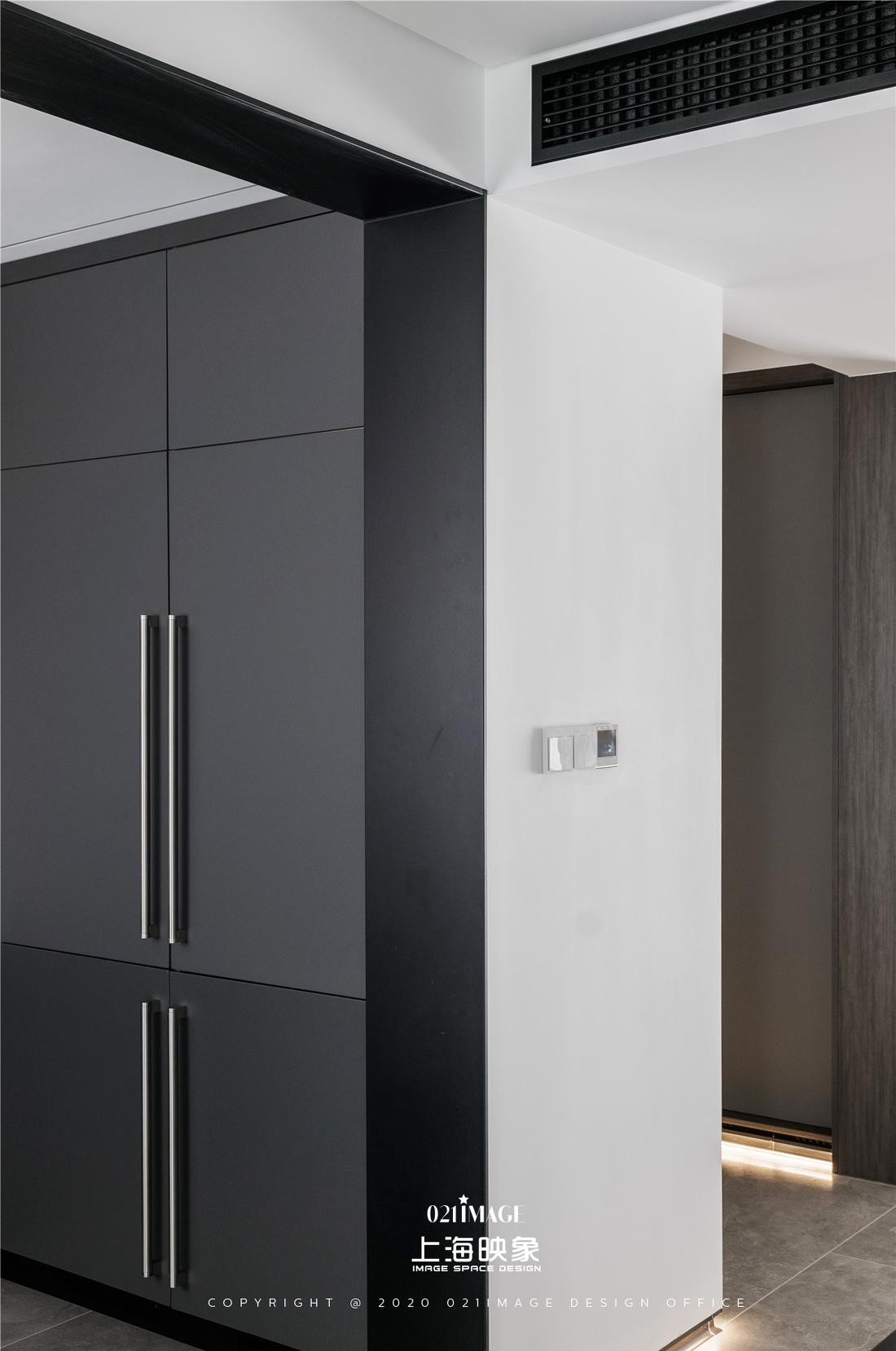 上海平层住宅设计,智能家居与空间利用的完美结合-29