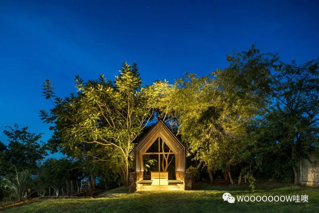 巴西河畔自然度假屋,砖墙记忆打造私密空间-17