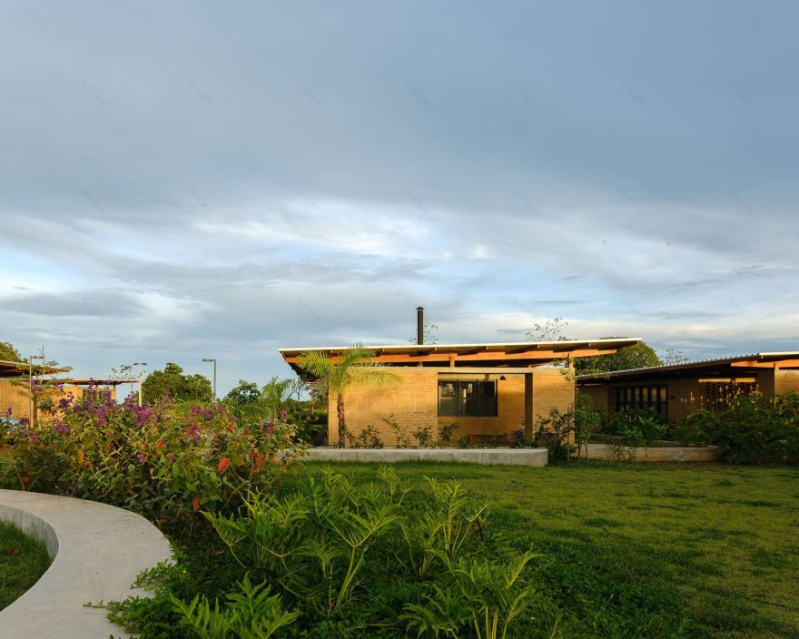 Fazenda Canuanã School Staff Village / Rosenbaum + Terra e Tuma Arquitetos Associados-46