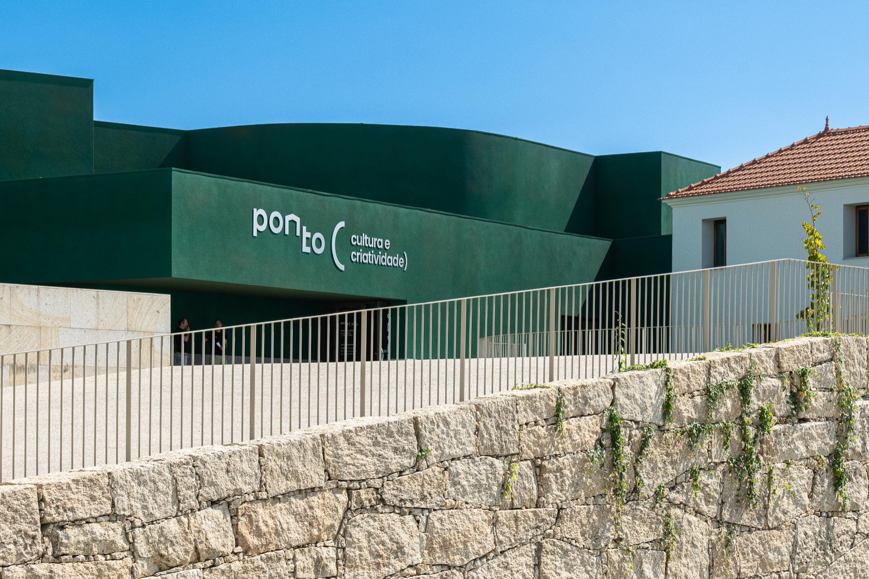 文化中心丨葡萄牙丨Galeria Gabinete-85