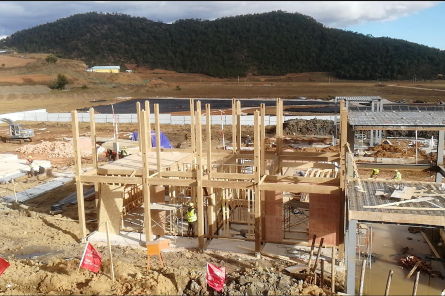 泸沽湖畔，藏在木构里的摩梭诗意-12