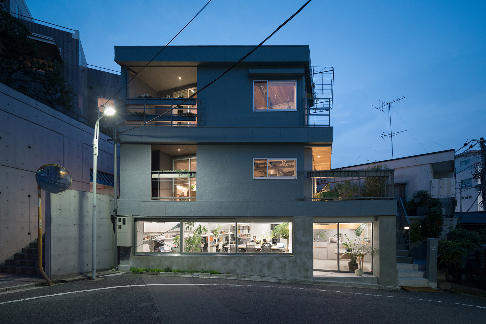 神山町两用建筑，东京 / Puddle + moyadesign-10