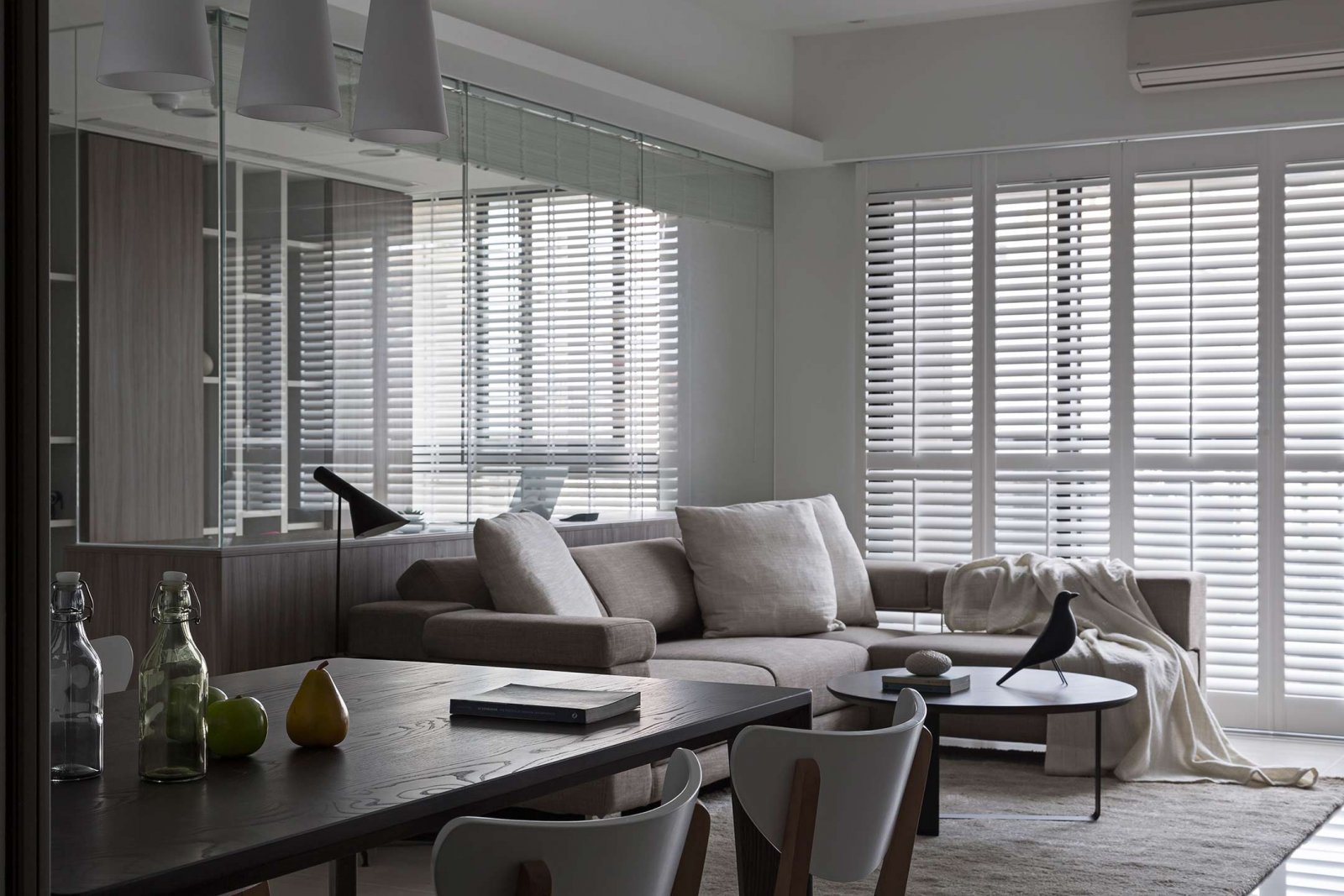 现代与传统交融的海外三房二厅住宅-8