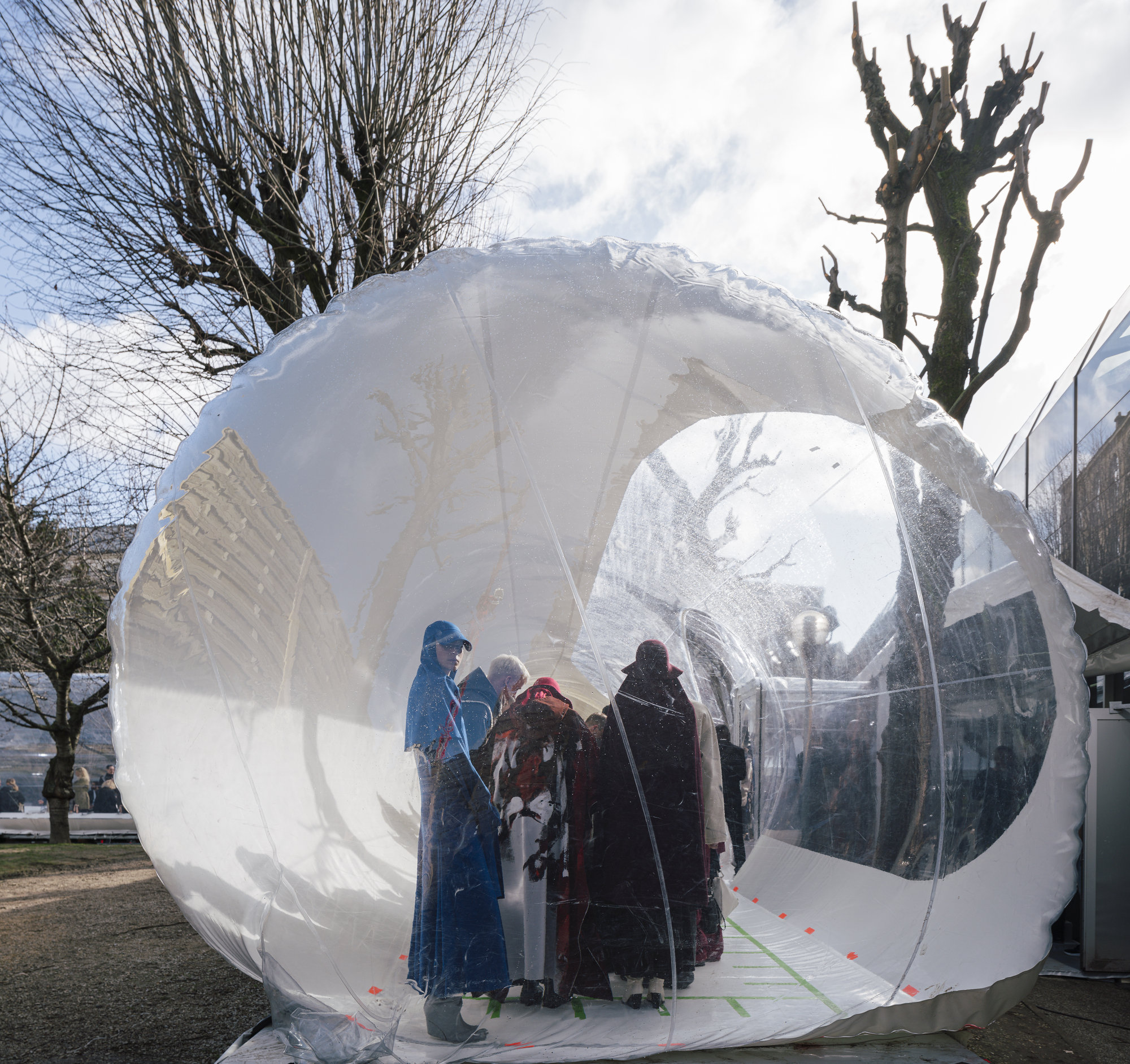 法国巴黎透明管道艺术装置丨Dosis-33