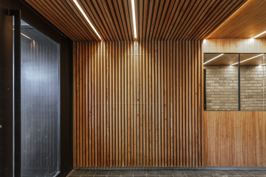 LL 2474 建筑 · Arqtipo 打造的灰色砖墙生态家园-43