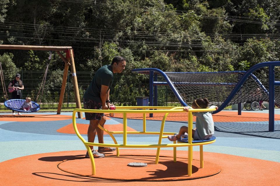 巴西 Barigui 游乐场丨Antonio Abrão Arquitetura-26