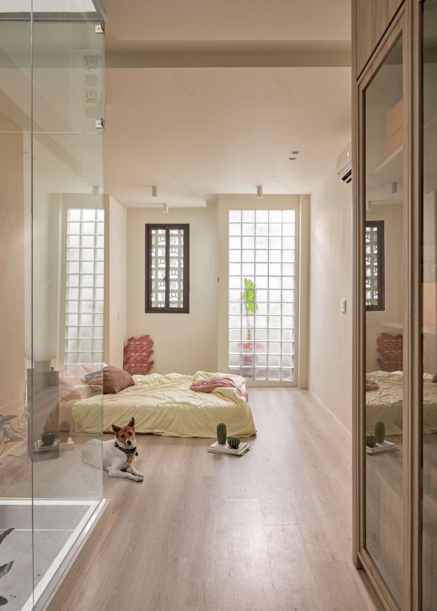 自然采光与温馨空间的共生设计-9