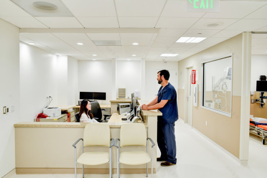 萨特阿尔塔贝茨峰会医疗中心-9