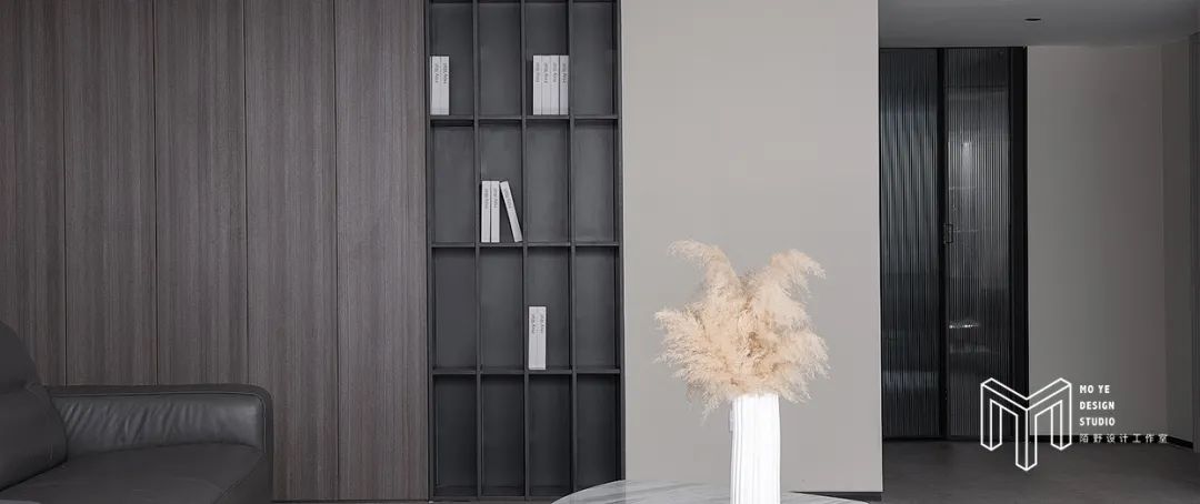 光影交融的复式空间设计丨MOYE Design-38