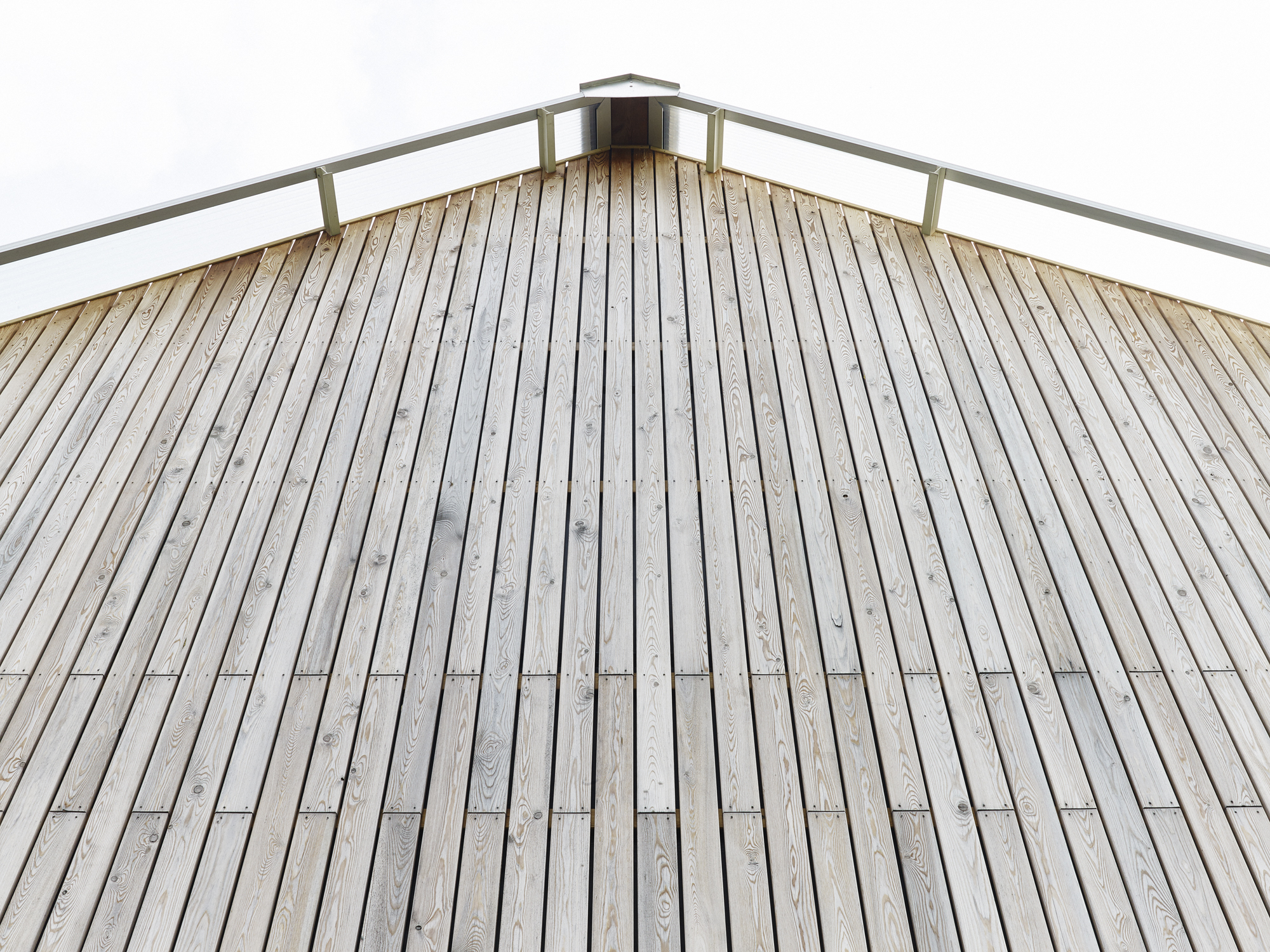 绿意盎然的家庭温室别墅-23