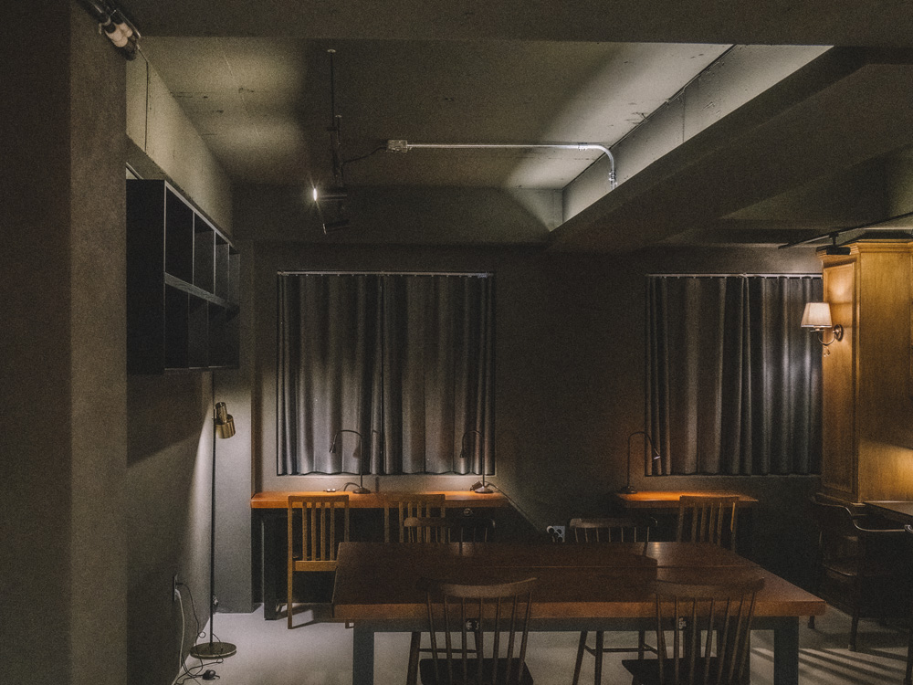 16 平米北欧风格公寓 | 极简与复古的完美融合-9