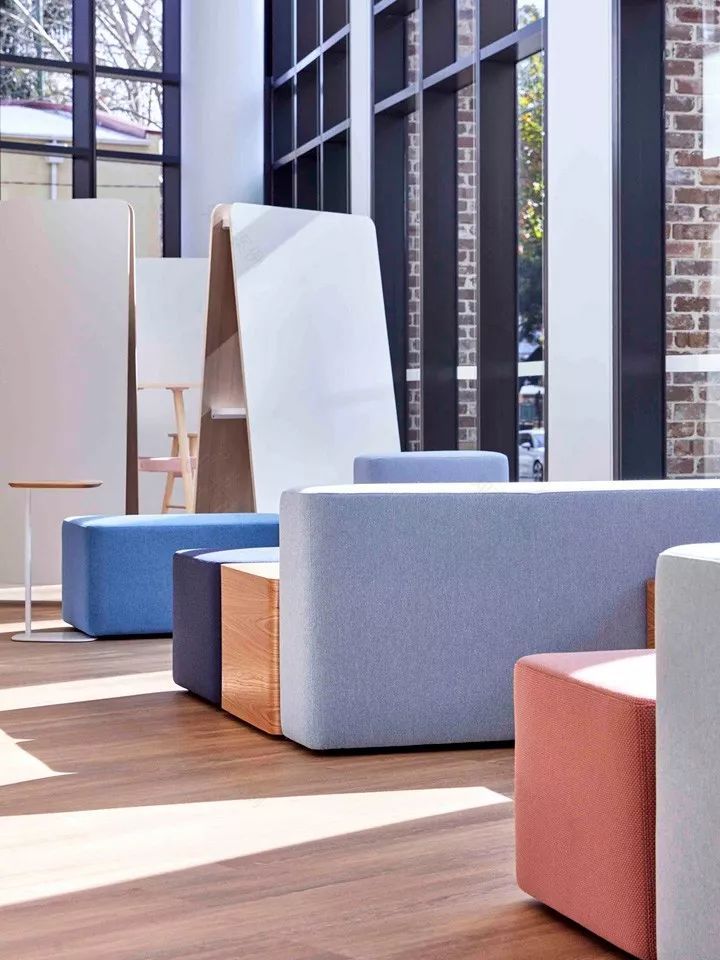 澳大利亚 TBS 慈善总部,彩虹色调打造活力空间-15