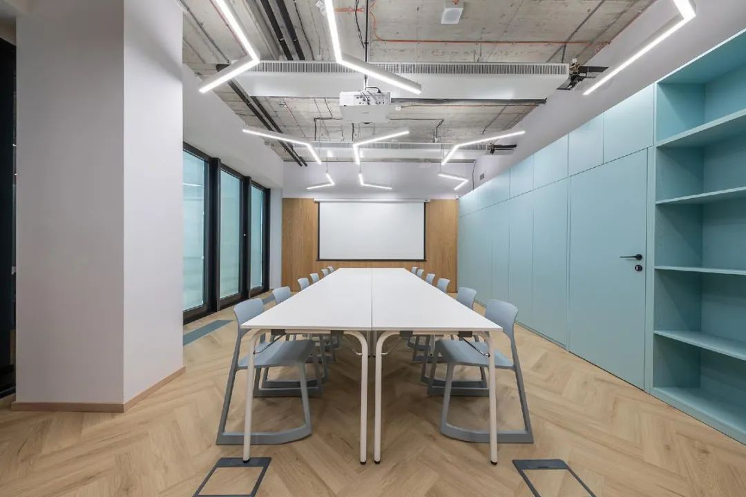 瑞士KISTLER打造居家感办公空间丨斯洛伐克布拉迪斯拉发丨Zeit Architect-14