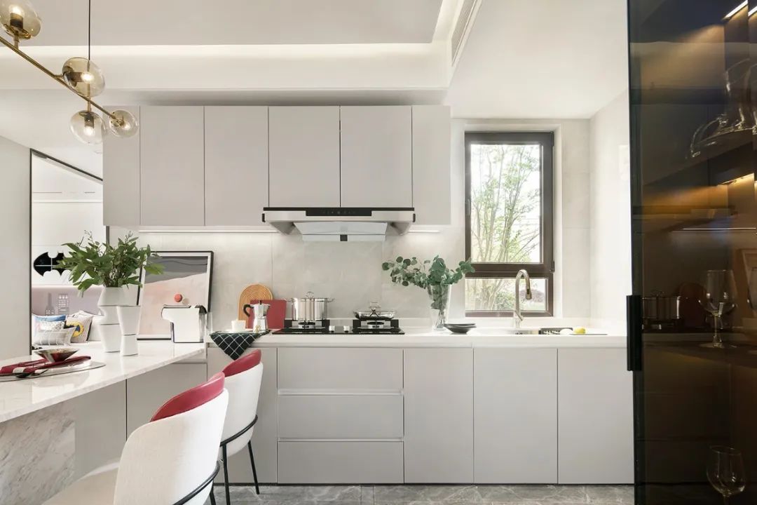 安庆弘阳广场样板间 | 现代简约中的法式浪漫与艺术奇思-21