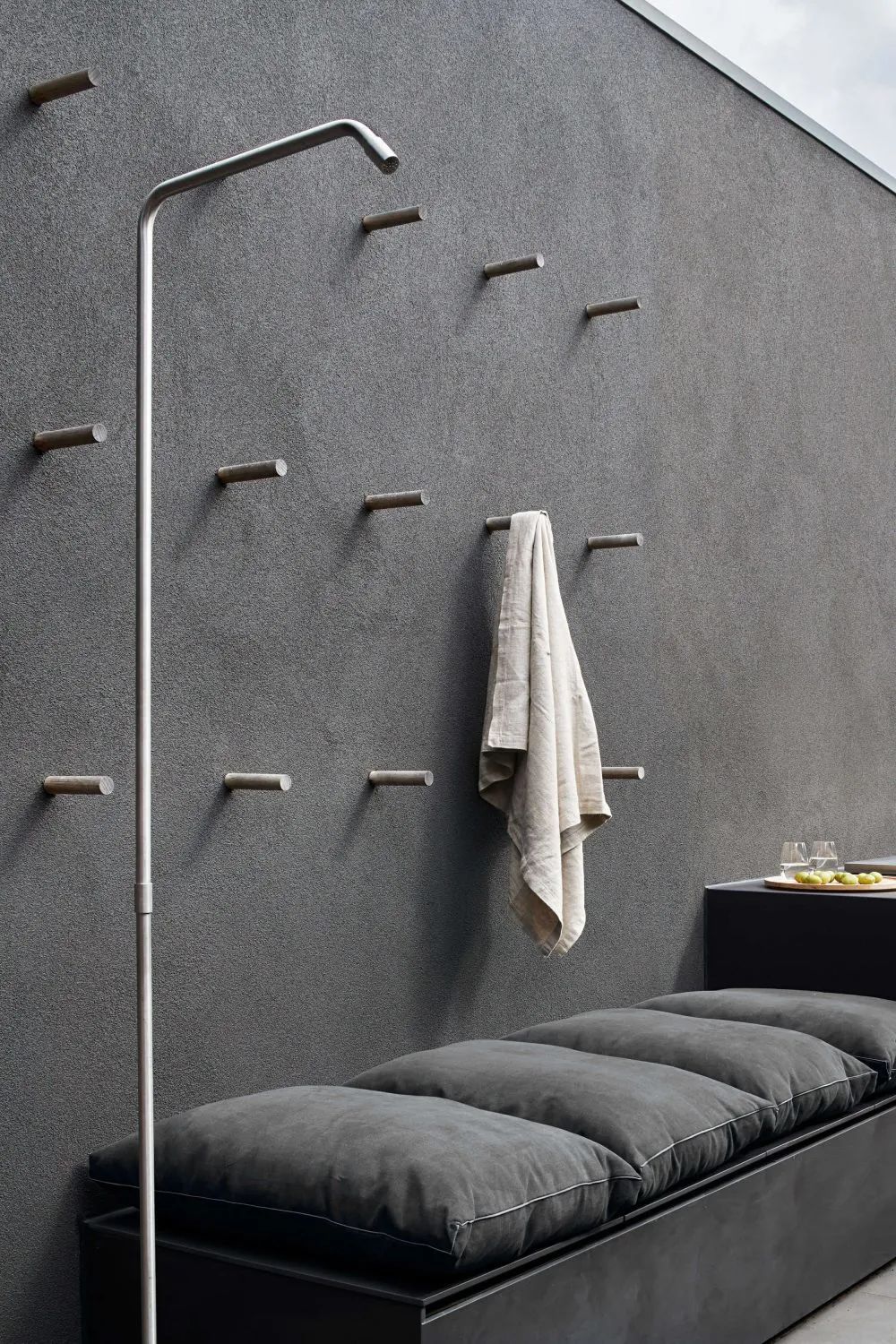 墨尔本 U 型现代别墅 | 坚固与温暖的二元探索-31