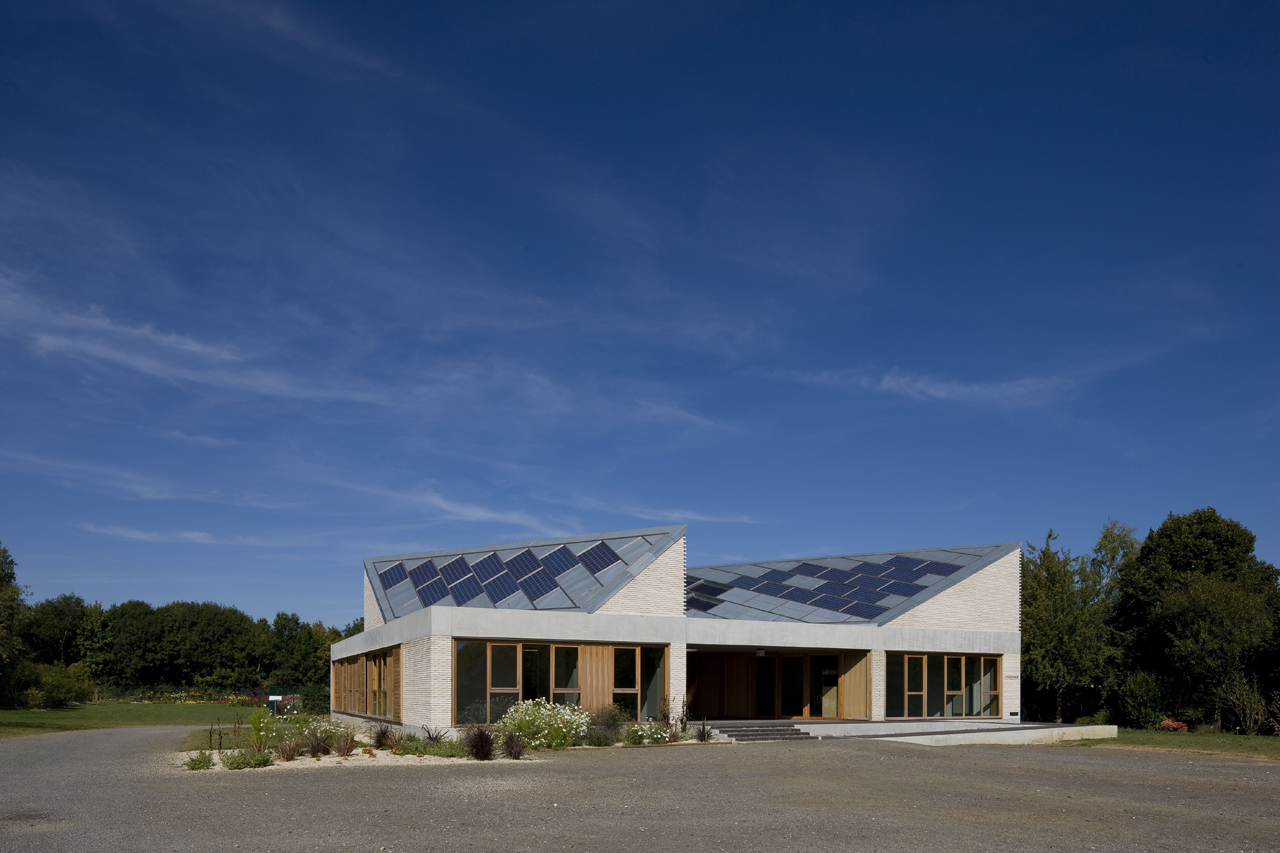 法国卡昂公园服务中心绿色建筑设计-12