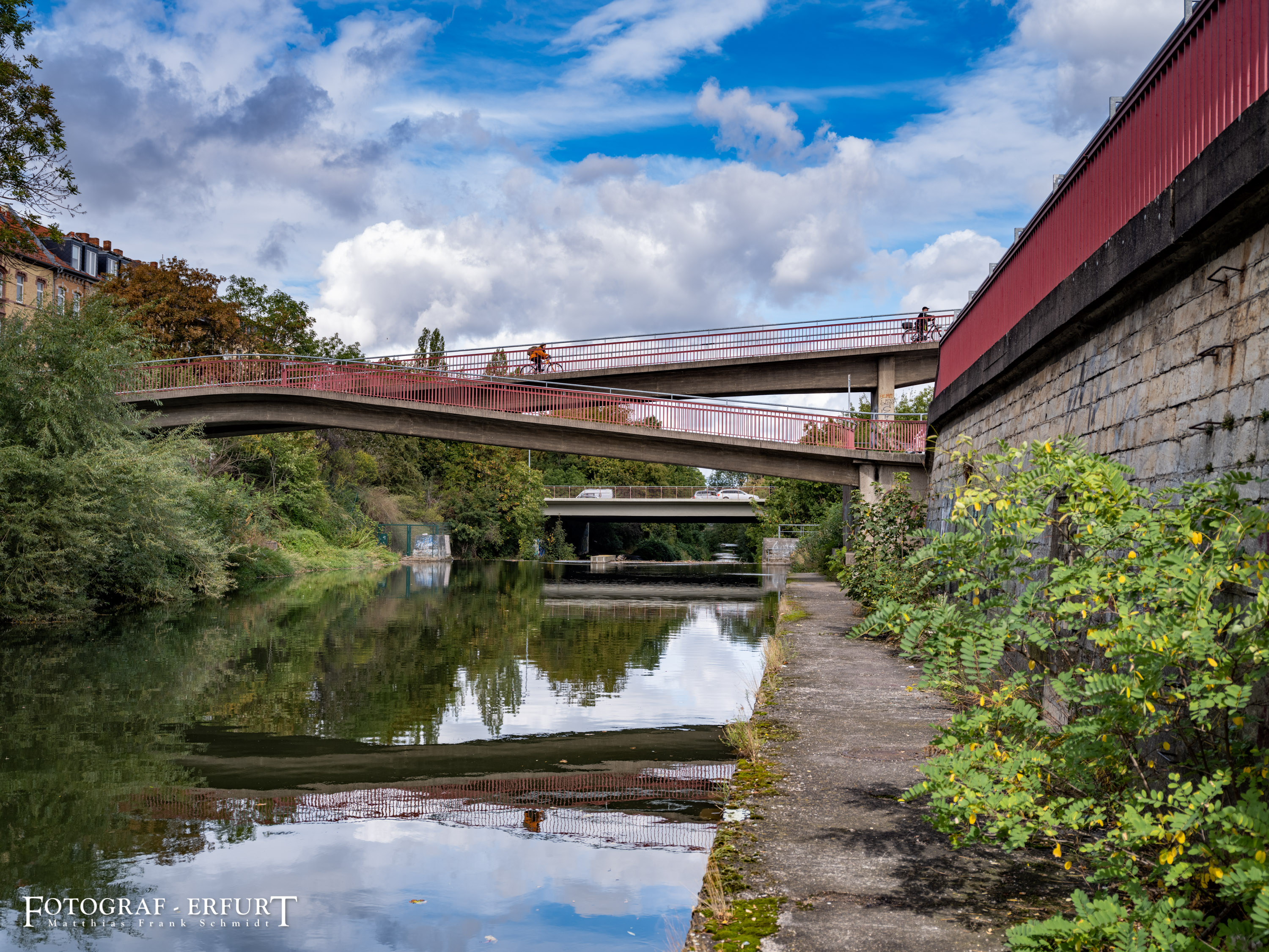 待拆除的行人桥摄影-9