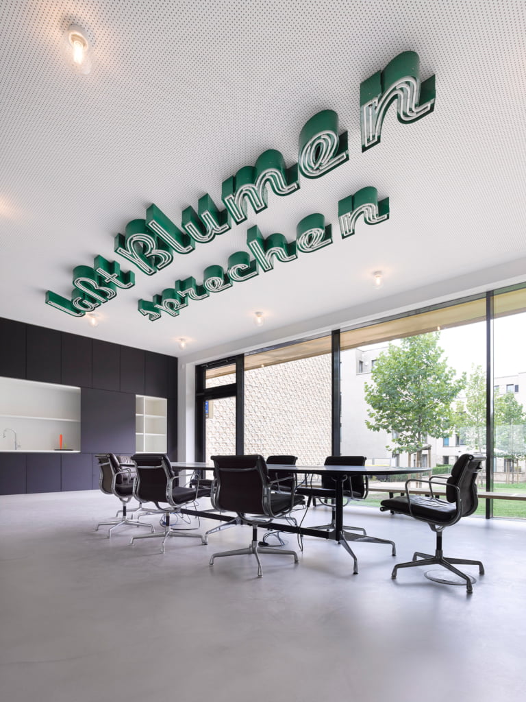 哈格洛夫特 – 克雷辛斯-14