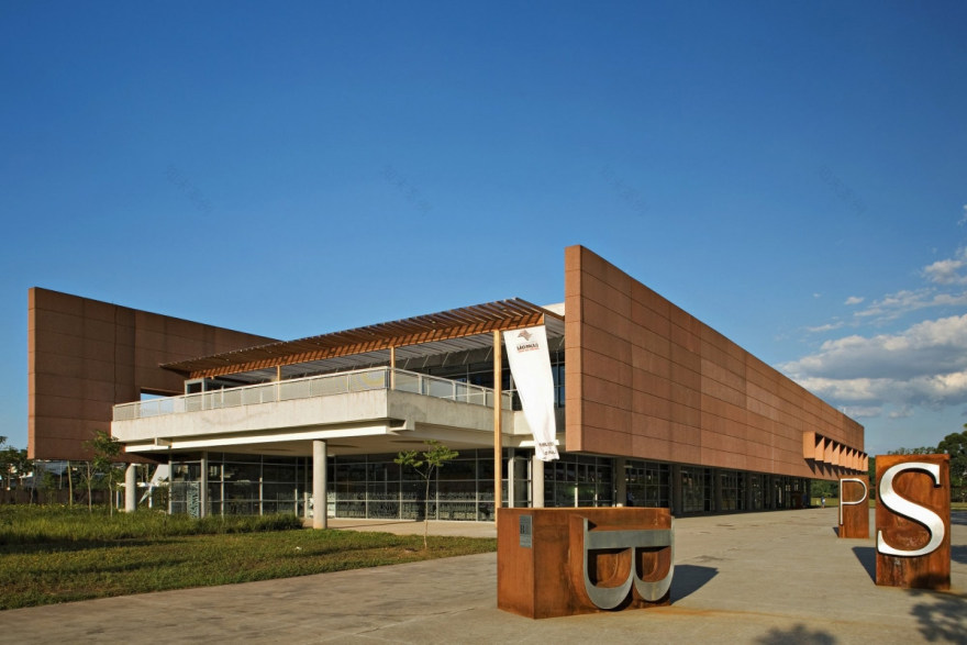 巴西圣保罗彩色图书馆-8