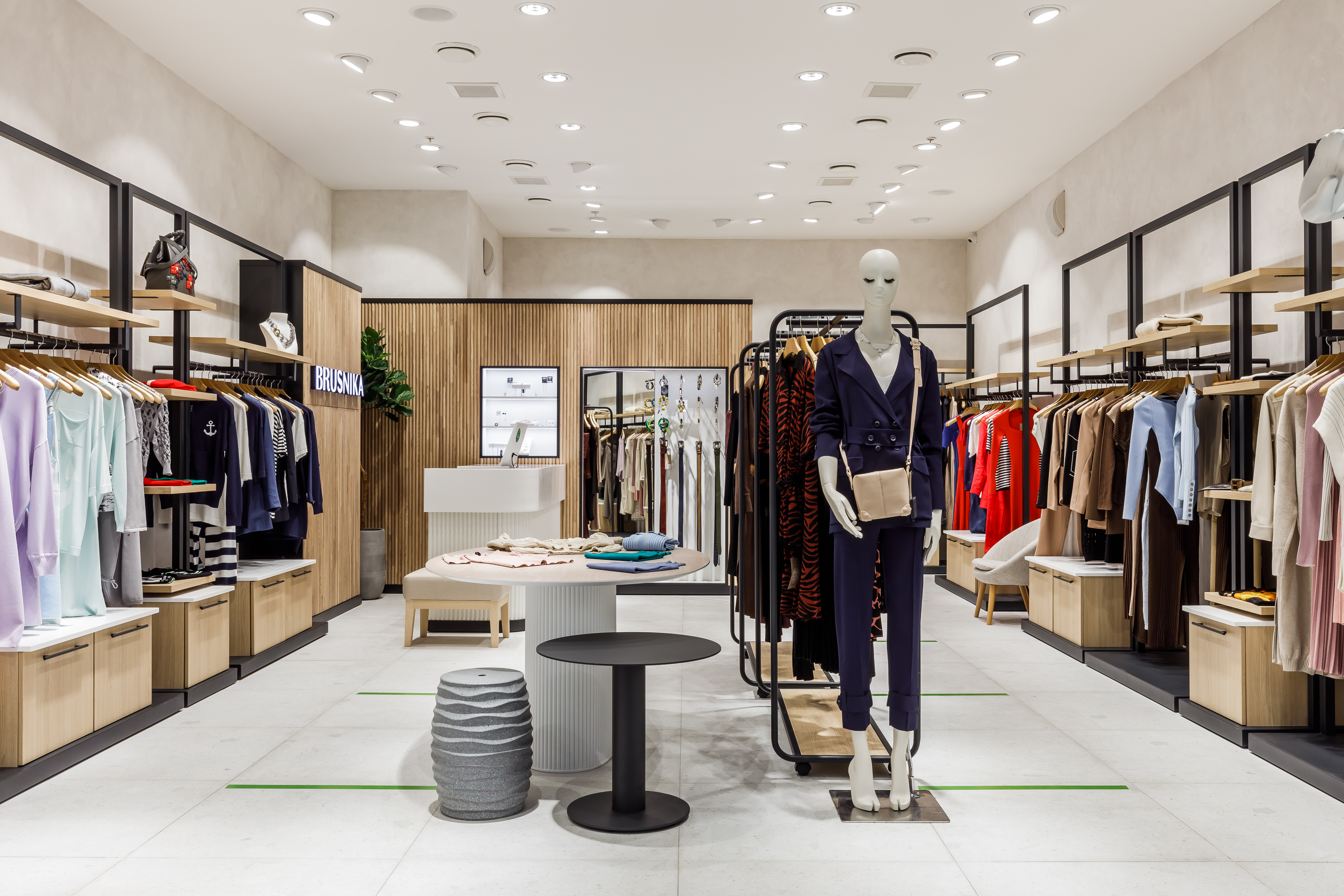 俄罗斯 Brusnika 品牌店设计丨Tatiana Kazantseva-0