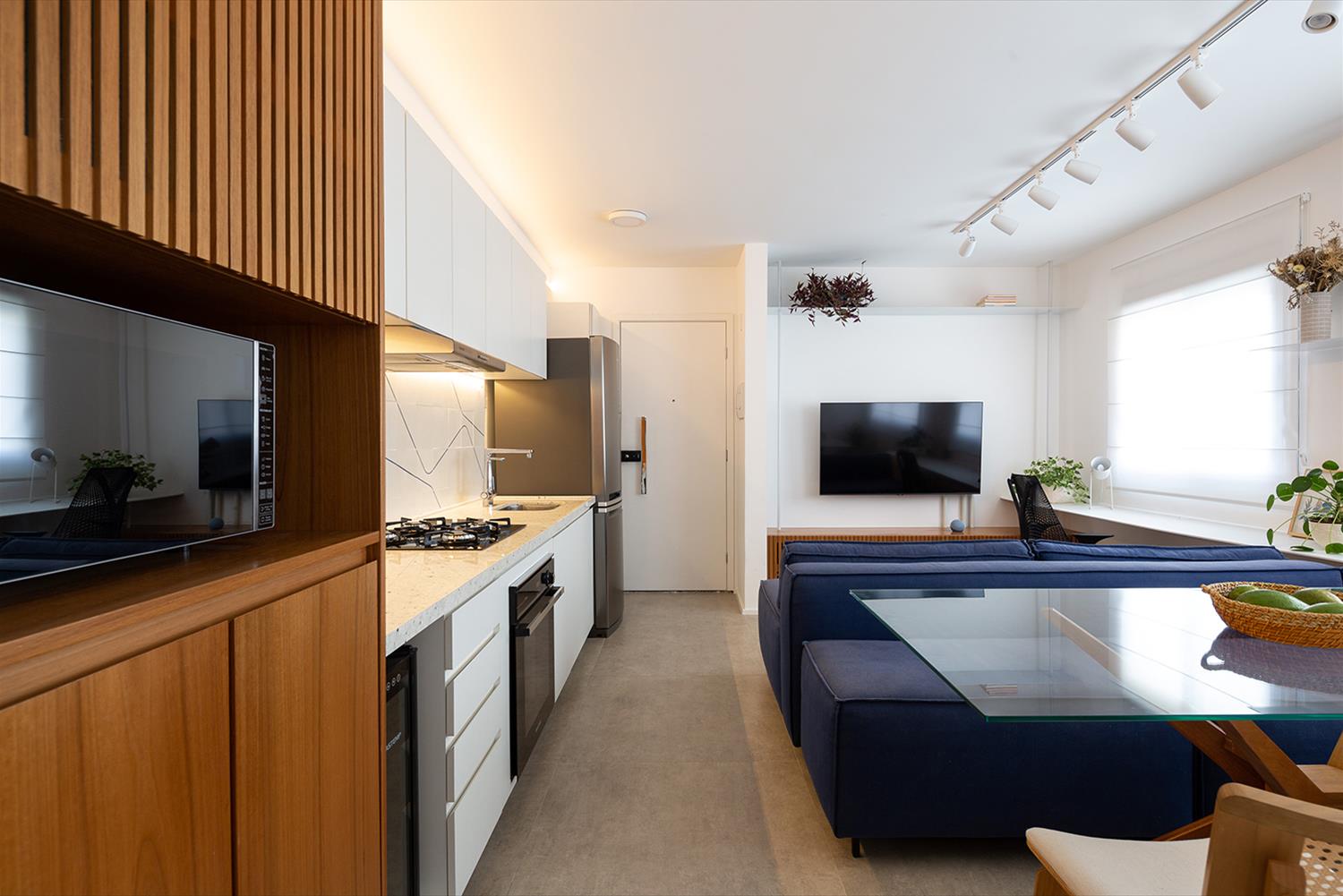 9 月 9 日公寓 | 极简木质设计,打造舒适小空间-7