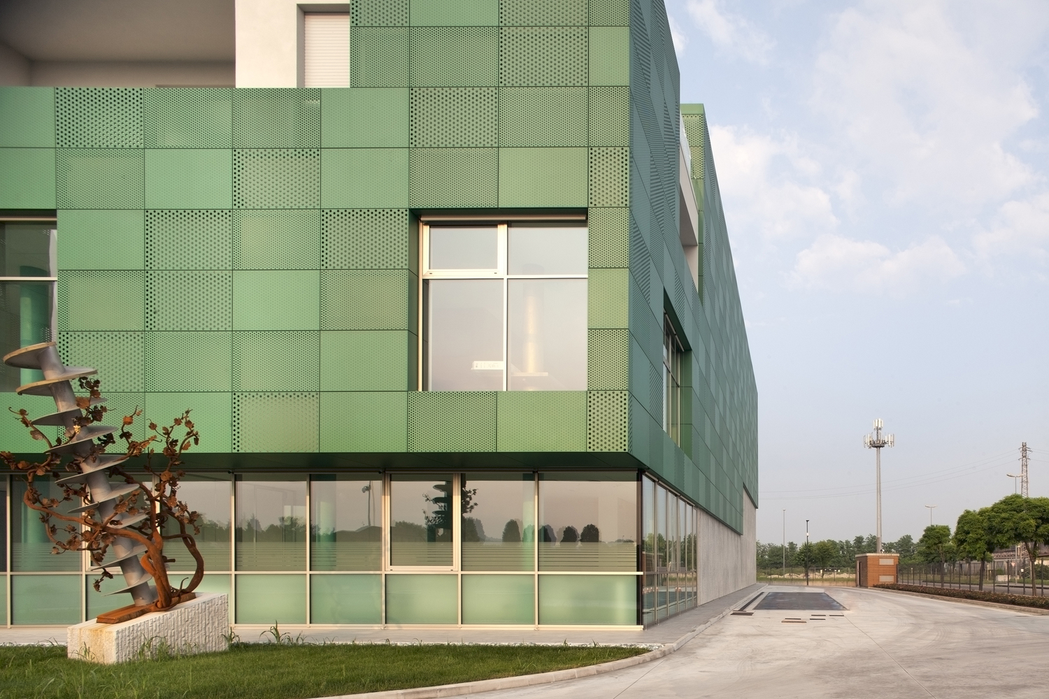 绿色铝板打造的意大利酒庄扩建项目-16