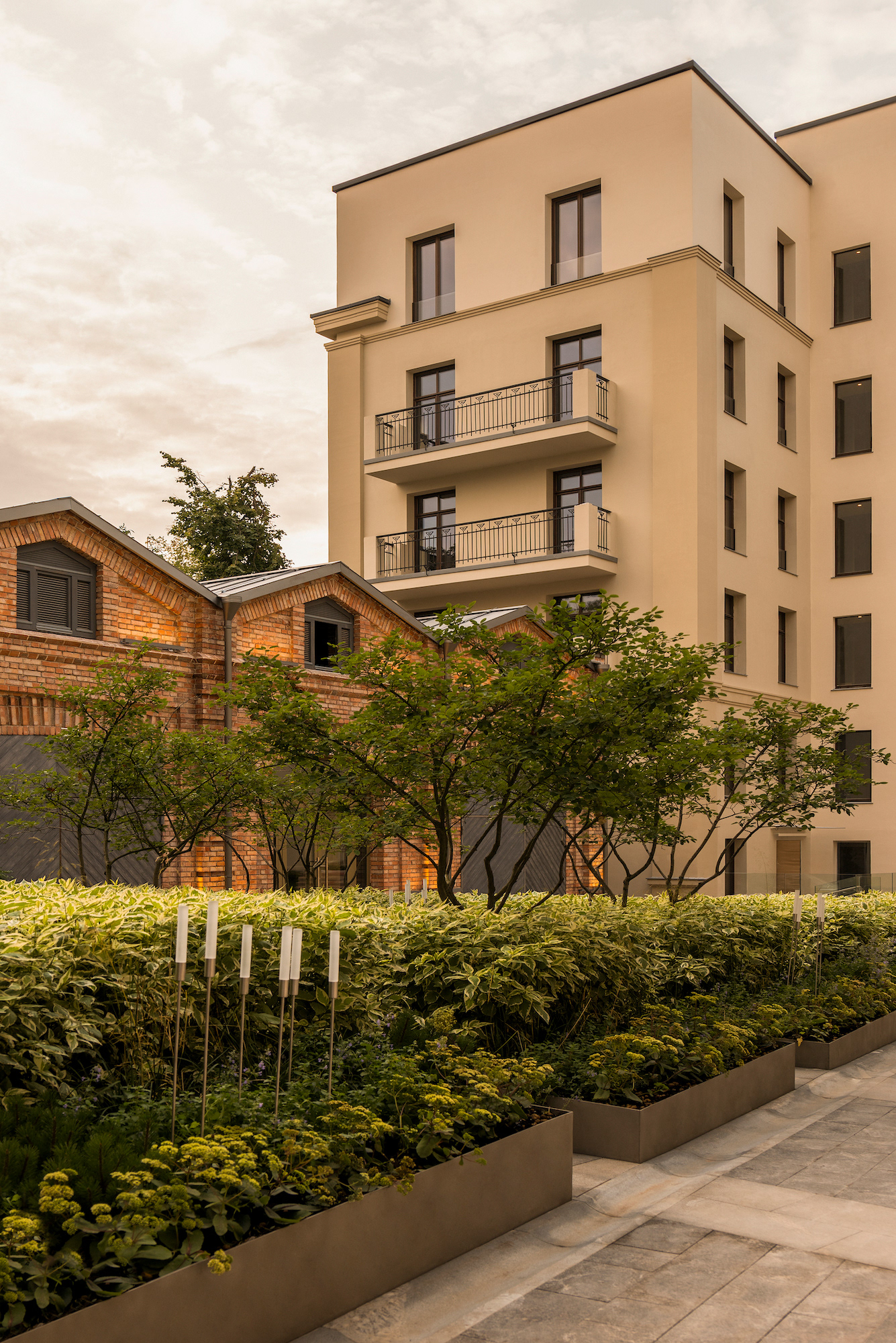 ABRIKOSOV / MR GROUP-5