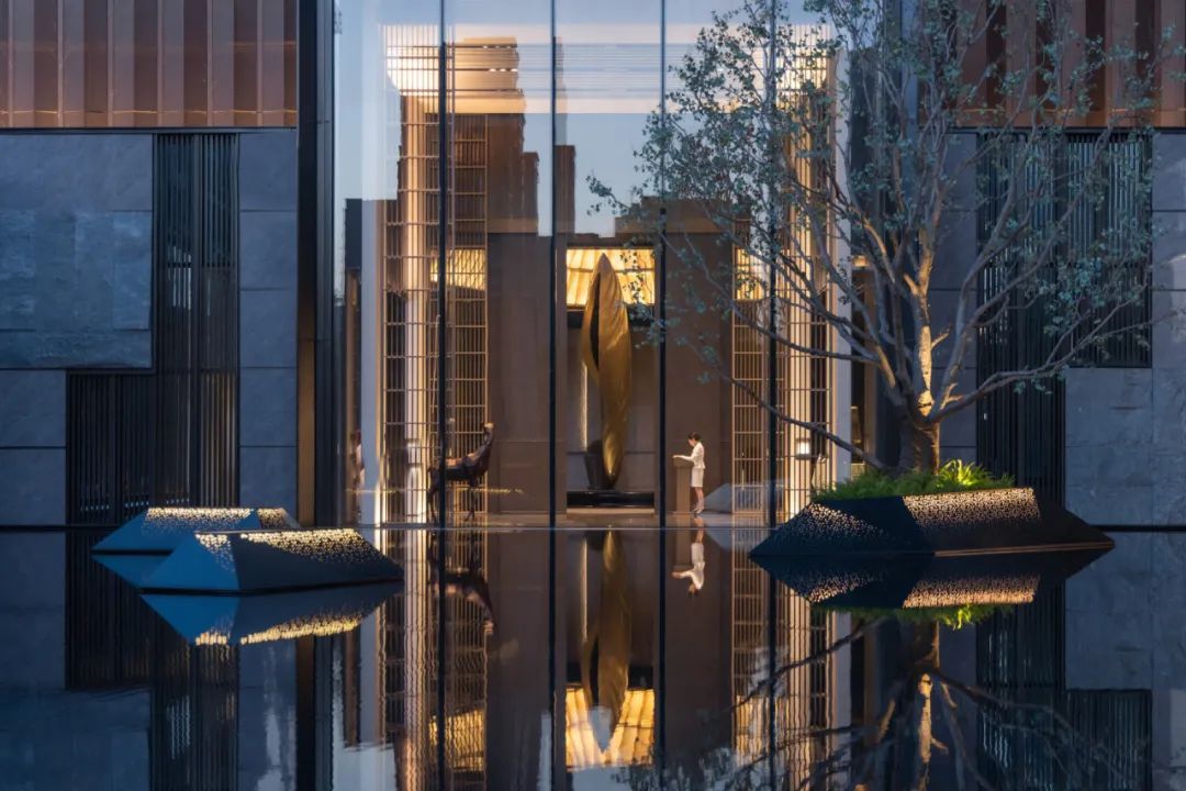 TOPSCAPE·武汉龙湖御湖境丨御极云泽 梦回湖境-23