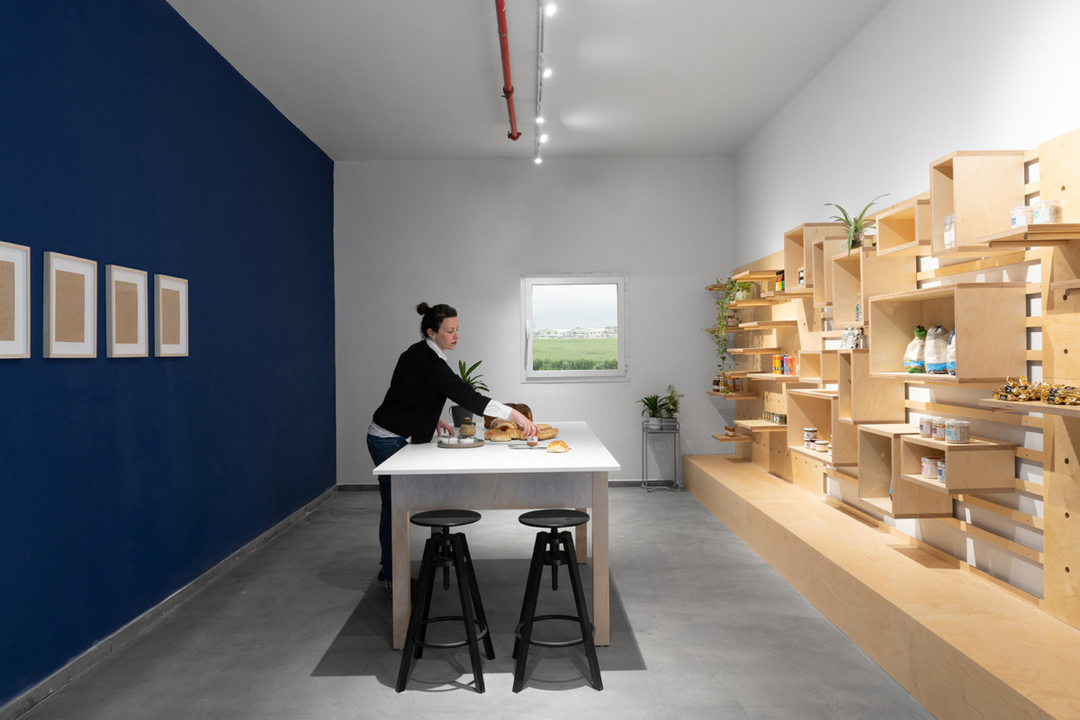 以色列石磨合作社办公室-17