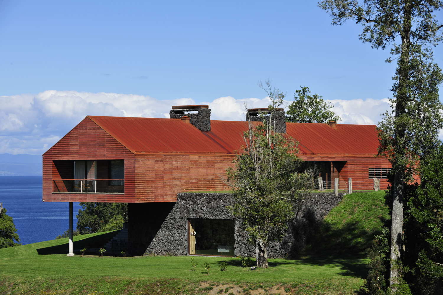 智利 Maiten 度假别墅 | 家庭共享空间与自然景观相融合-19