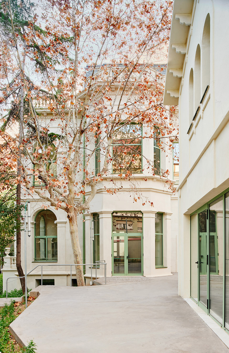 MA Ballester学校丨西班牙巴塞罗那丨Jorge Vidal Studio-11