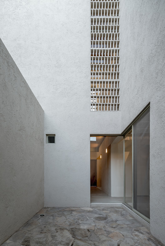 Par House · 镜像布局的现代住宅-20