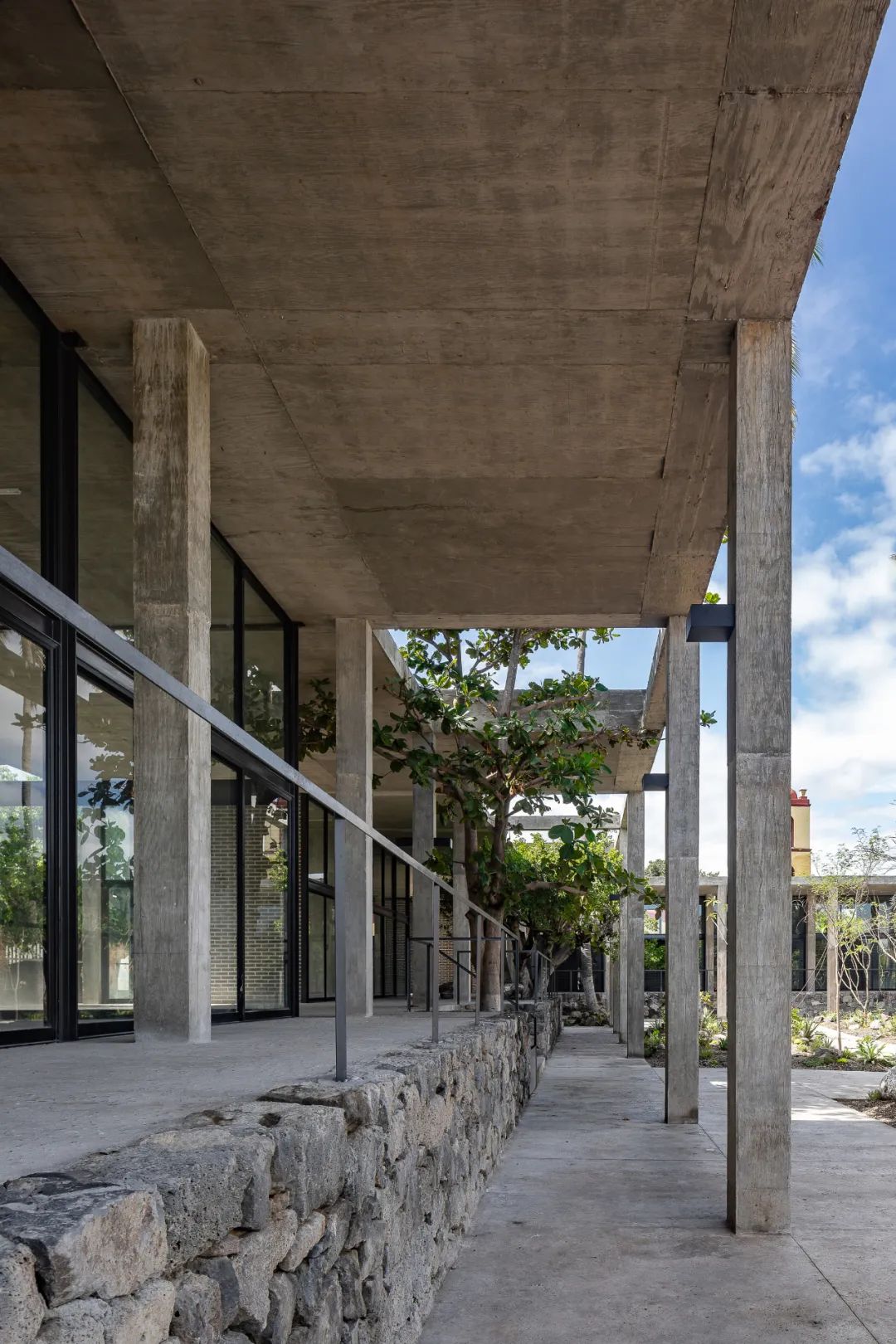 诗意的实用主义 | 墨西哥 Dellekamp 建筑公司作品解读-68