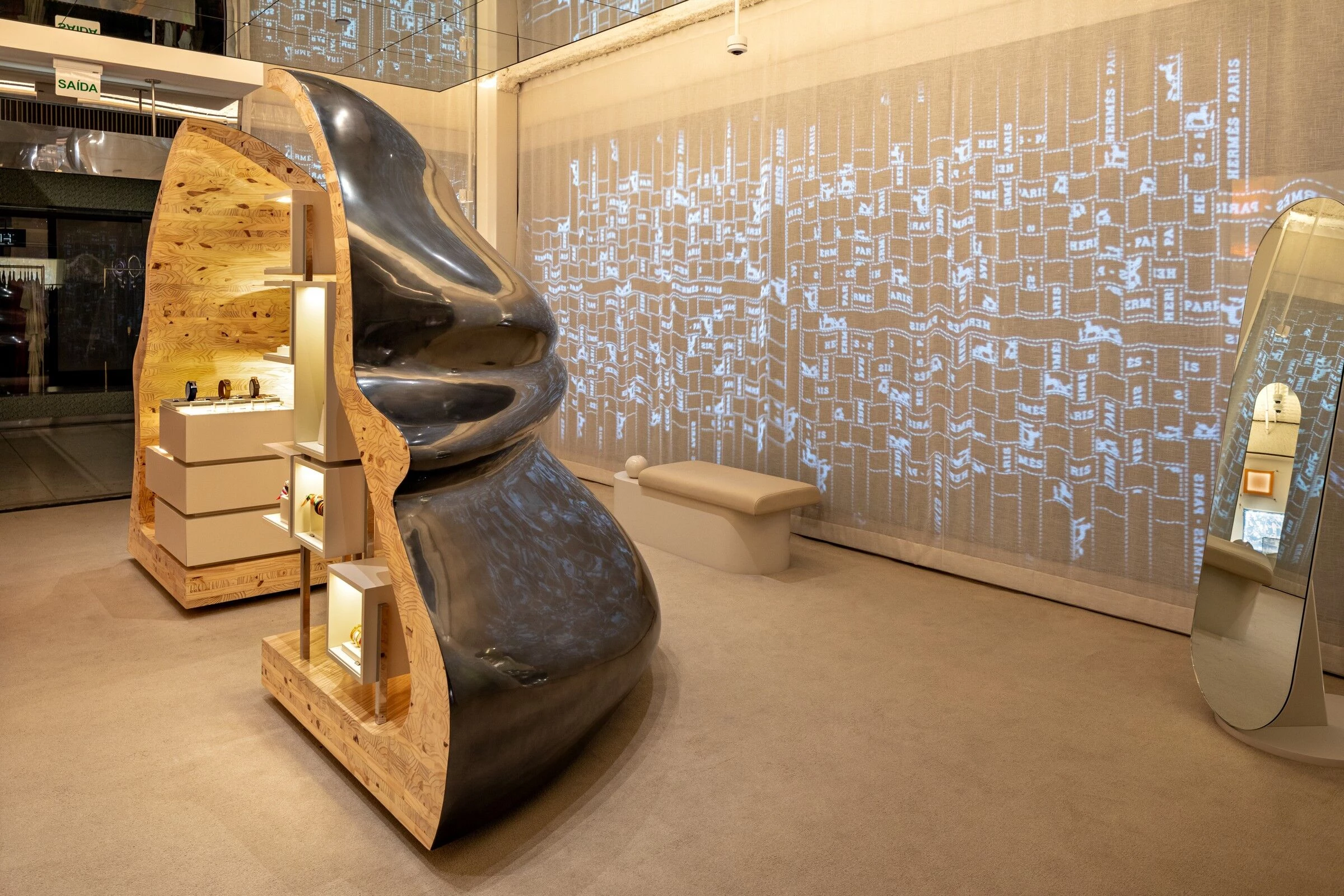 巴西爱马仕快闪店丨巴西圣保罗丨Estudio Guto Requena-13