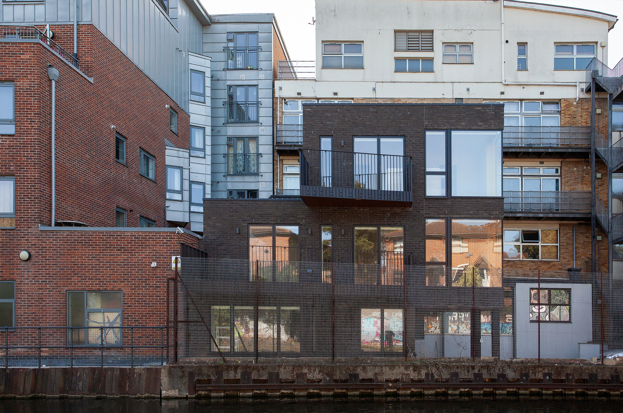 塔苏联合运河大厦丨英国-29