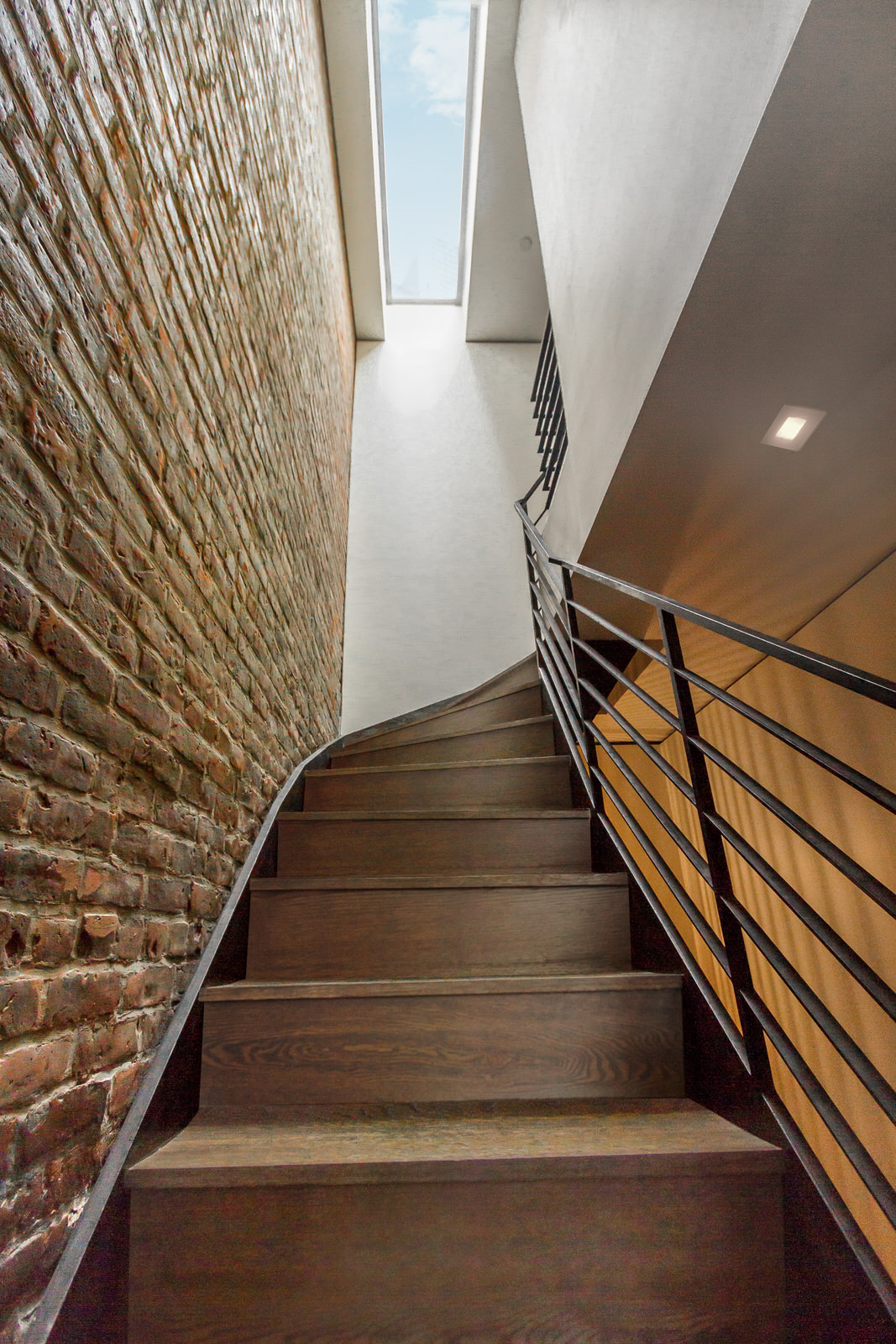 齐弗广场镇屋室内设计-33