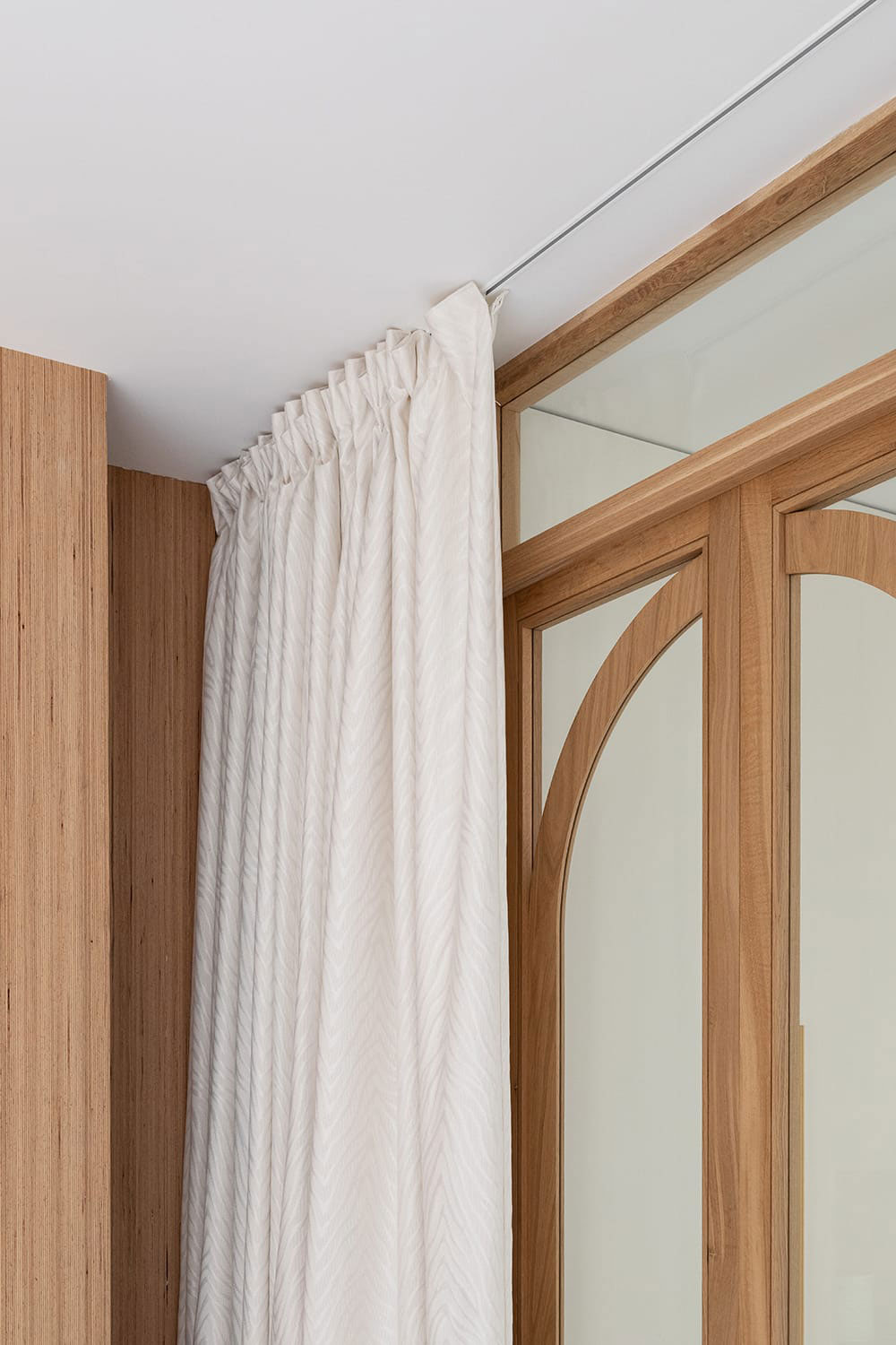 巴黎明亮现代公寓的独特设计-17