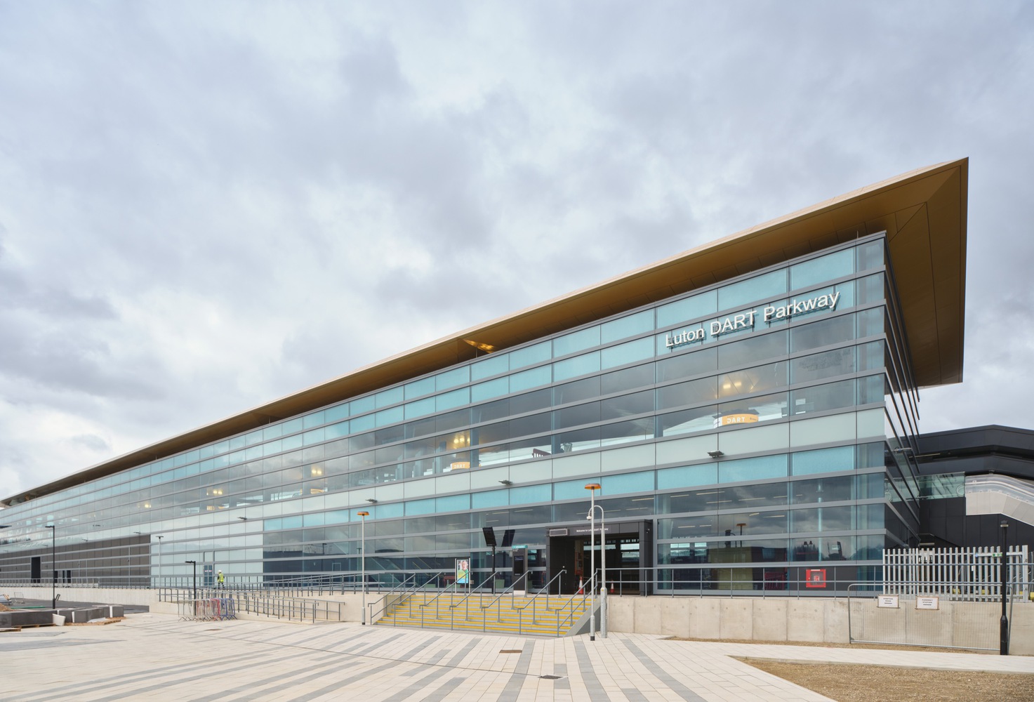 卢顿直接航空铁路运输公司丨奥雅纳公司-11