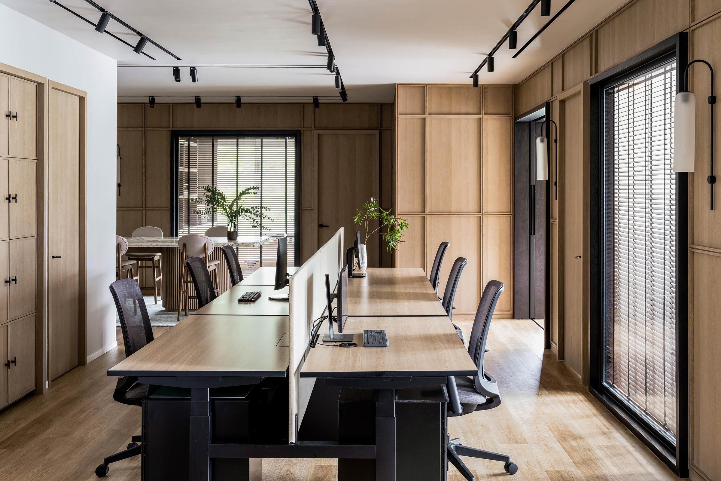 An Intimate, Multi-Generational Office — Design Anthology-16